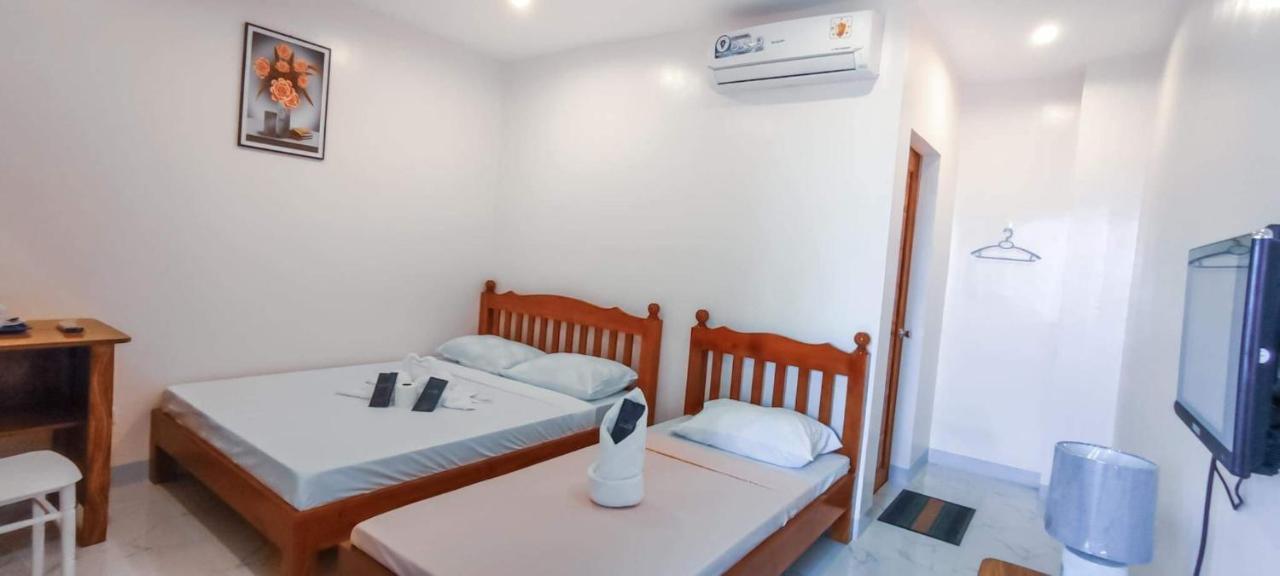 Elnora Delmar Travellers Inn Siquijor Dış mekan fotoğraf