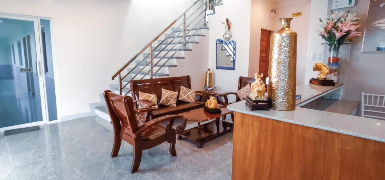Elnora Delmar Travellers Inn Siquijor Dış mekan fotoğraf
