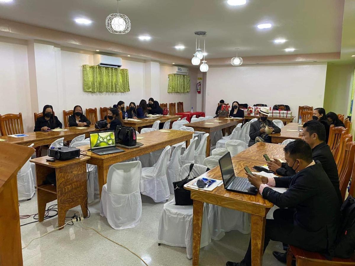 Elnora Delmar Travellers Inn Siquijor Dış mekan fotoğraf