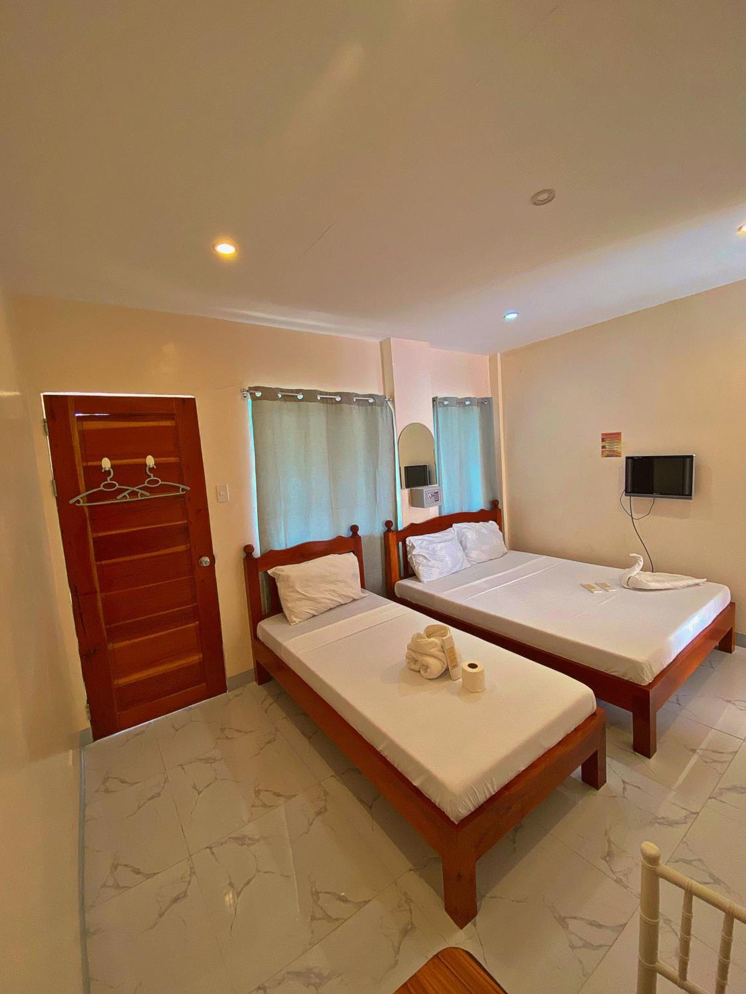 Elnora Delmar Travellers Inn Siquijor Dış mekan fotoğraf